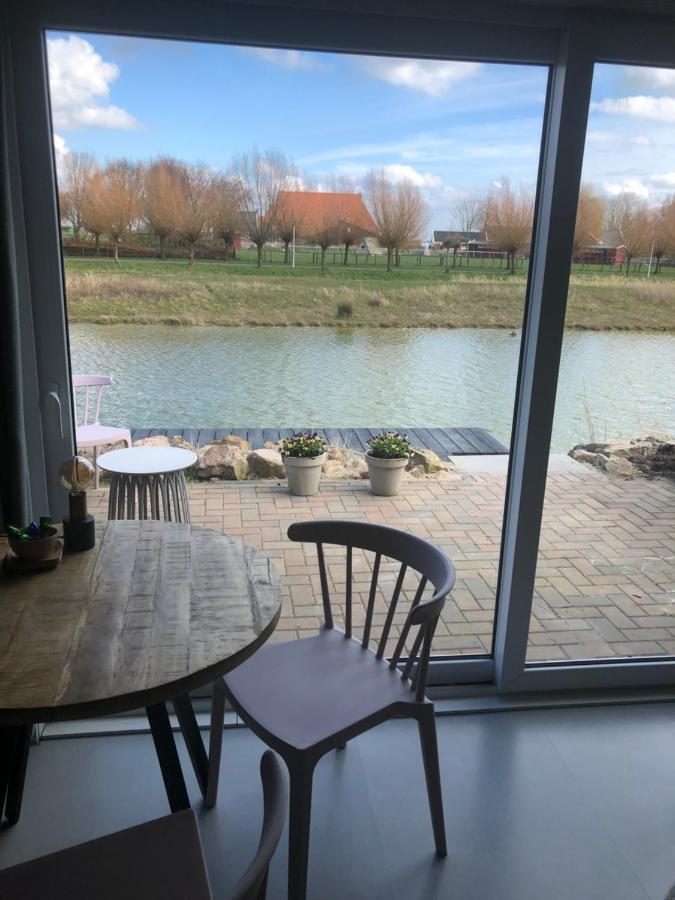 B&B Snurk Stiens, Fijn Verblijf Aan Open Vaarwater Екстер'єр фото
